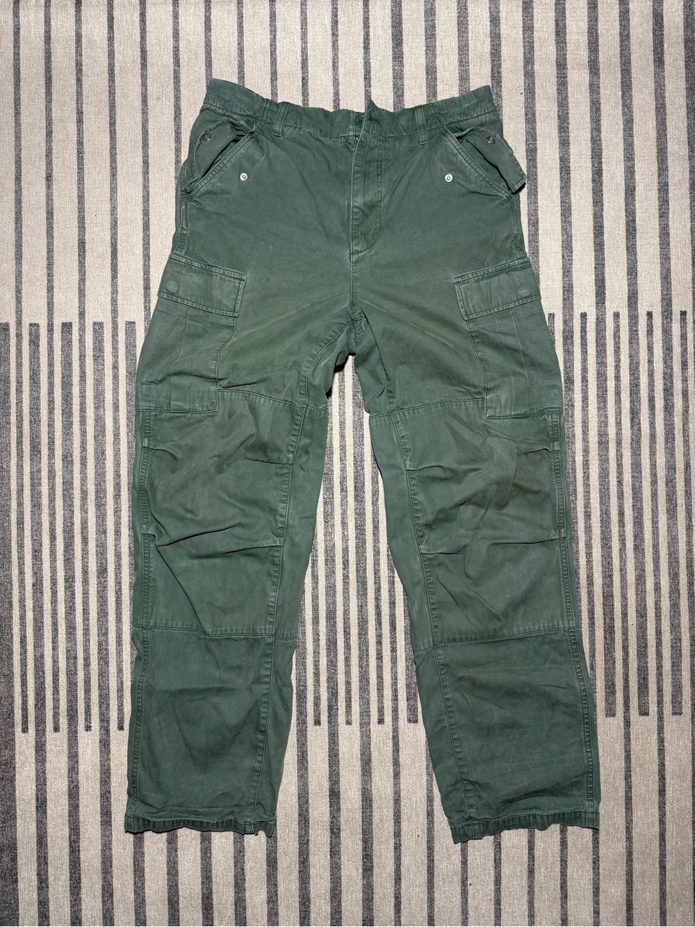 Lacoste Olive Green Cargo Pants with Utility Pockets - Size 32/32